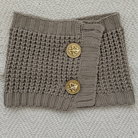 Tan Knit Neck Warmer Muffler with Buttons - Picture 2 of 5
